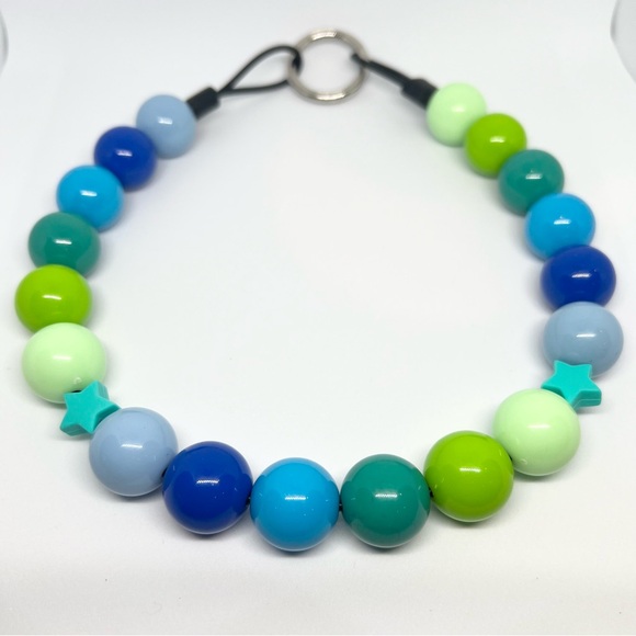 Blue Green Teal Gradient Beaded Dog Collar Necklace
Size Medium - 16 inches - Picture 6 of 10